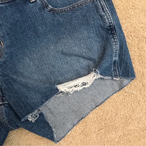 Hollister Distressed Denim Shorty Shorts Womens Size 17 Waist 33 Low Rise Frayed - Picture 9 of 11